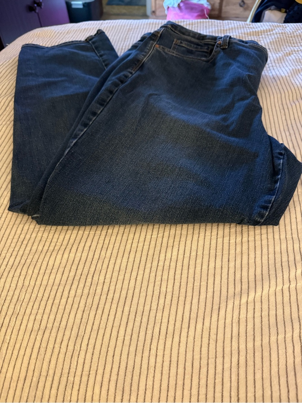 Gloria Vanderbilt Women's Relaxed Jeans in Dark Blue Wash